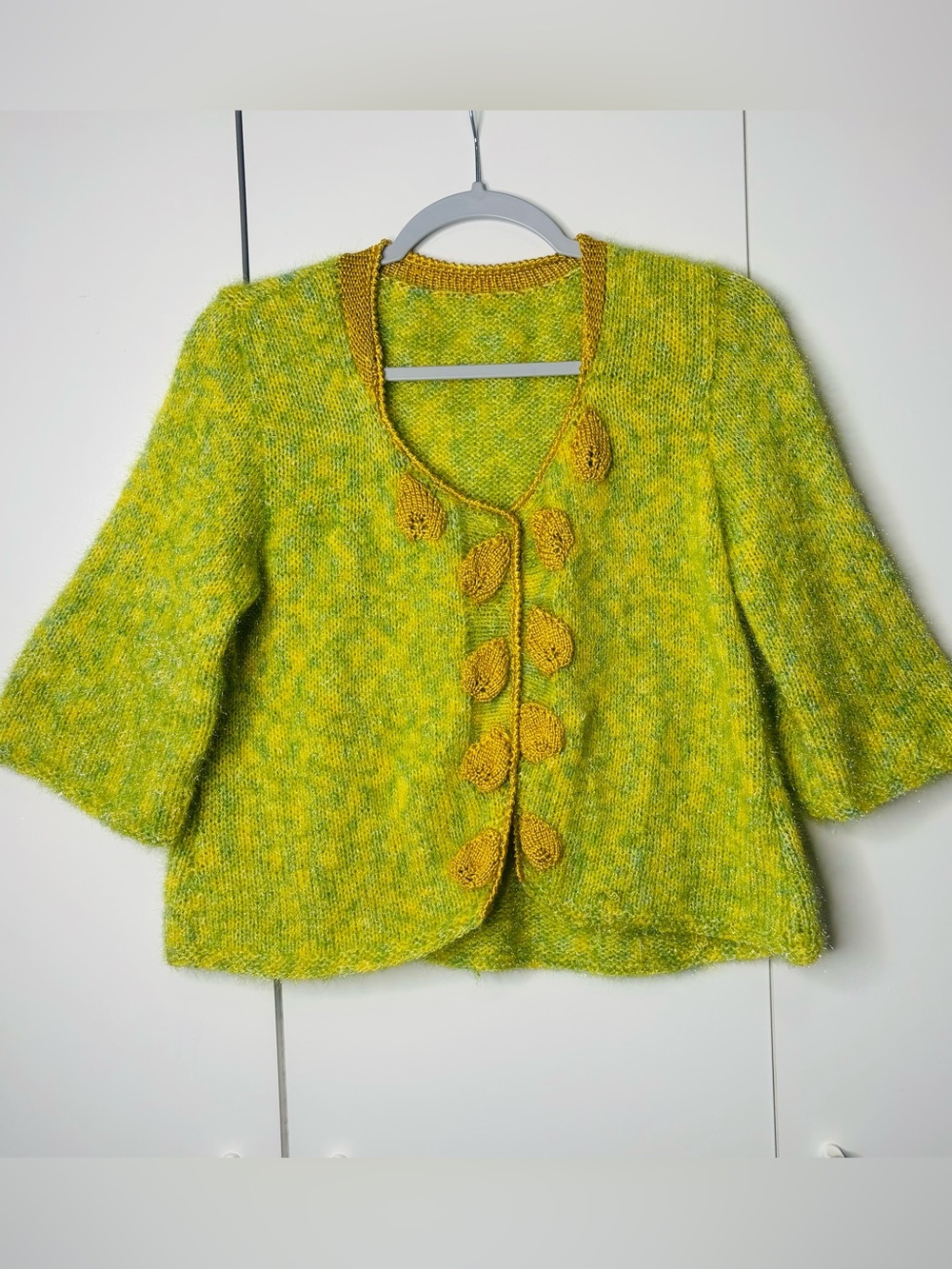 Leaf-Button Green and Yellow Women's Cardigan Sweater